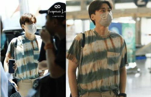 李易峰机场爆料视频,揭秘明星日常出行瞬间